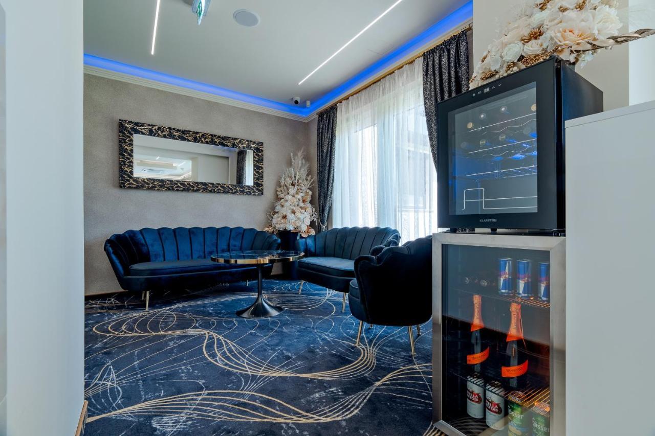 Diamond Panzio Bed & Breakfast 4*
